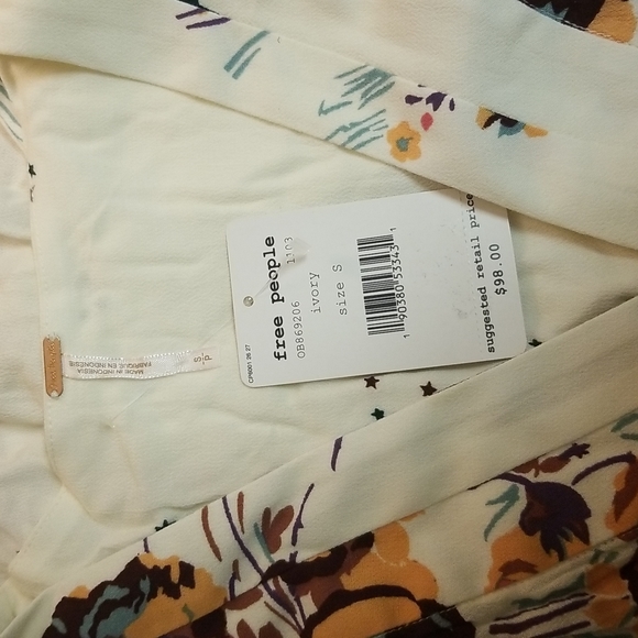NWT $98 Free People tunic top small - Picture 3 of 3